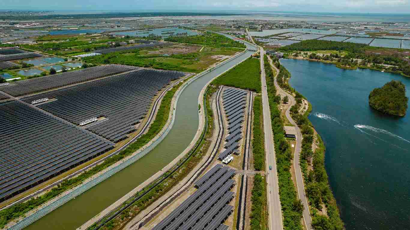 森林舞会能源事业提供智慧能源管理、、、、太阳能监控管理、、全方位电厂建置及运维解决方案，，，并拥有管理超过6000案场的经验