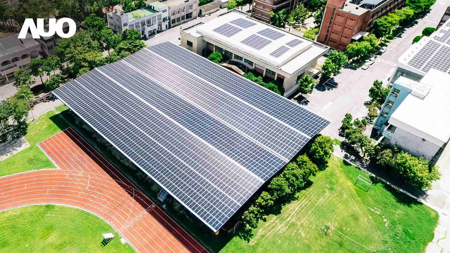 森林舞会SunSteel光电整合型浪板具备快速安装、、轻量化优势，，可提升15%发电效能，，，通过国际IEC与台湾VPC认证安全、、、防漏、、、、耐候标准